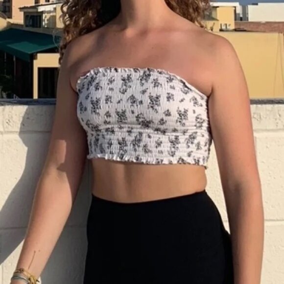 Garage Women’s Floral print Smocked Tube Top Cropped Bandeau Cotton Black Medium - Picture 8 of 13